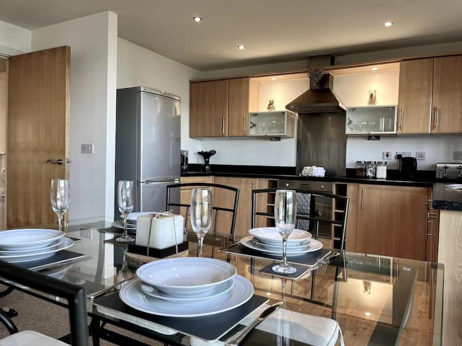 Beachfront Bliss With Spectacular Views Llanelli Eksteriør bilde