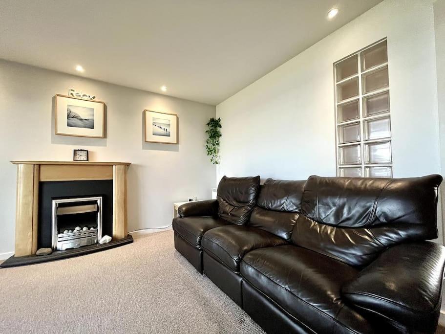 Beachfront Bliss With Spectacular Views Llanelli Eksteriør bilde